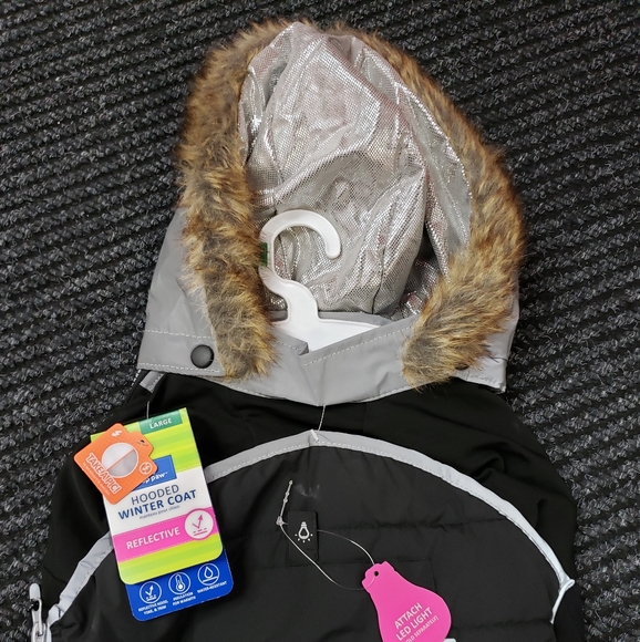 Top Paw Other - Hooded Winter Coat for Pets Top Paw Other - Hooded Winter Coat for Pets